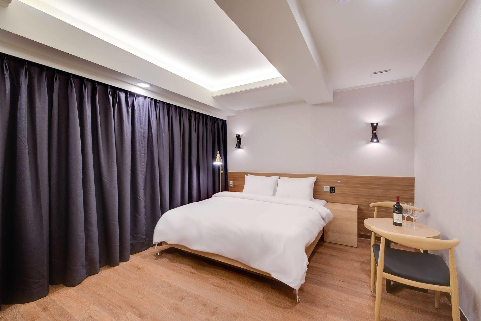 M Hotel Seul Dış mekan fotoğraf